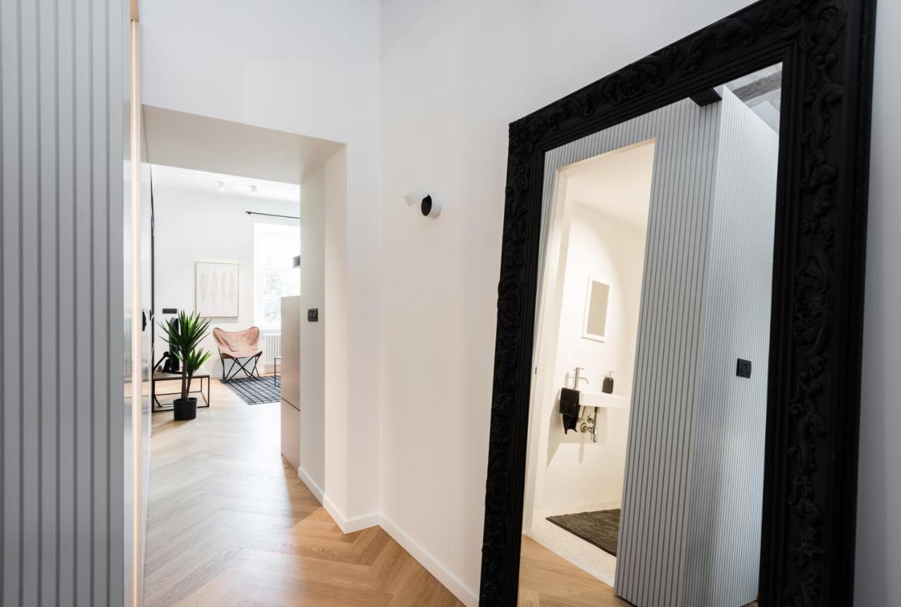 Apartments Rog Любляна Екстериор снимка