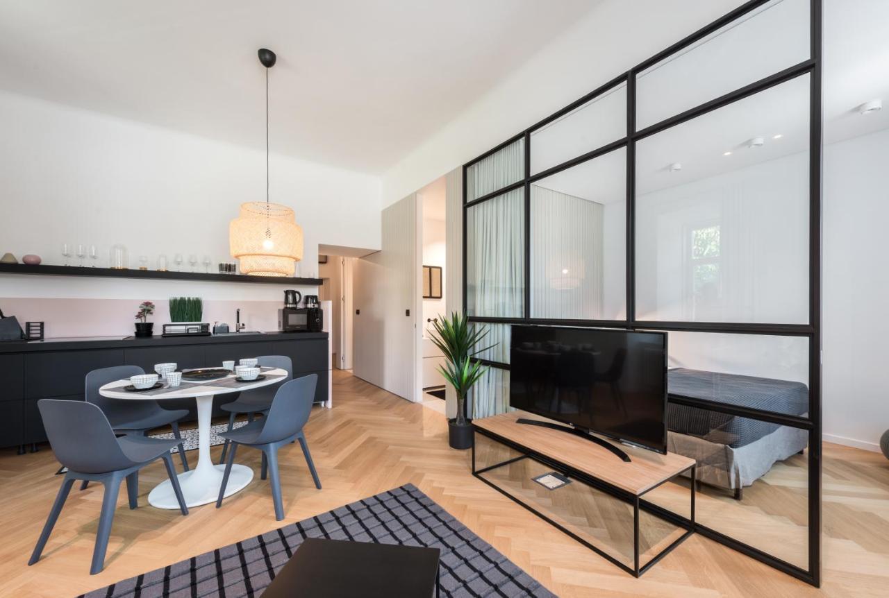 Apartments Rog Любляна Екстериор снимка