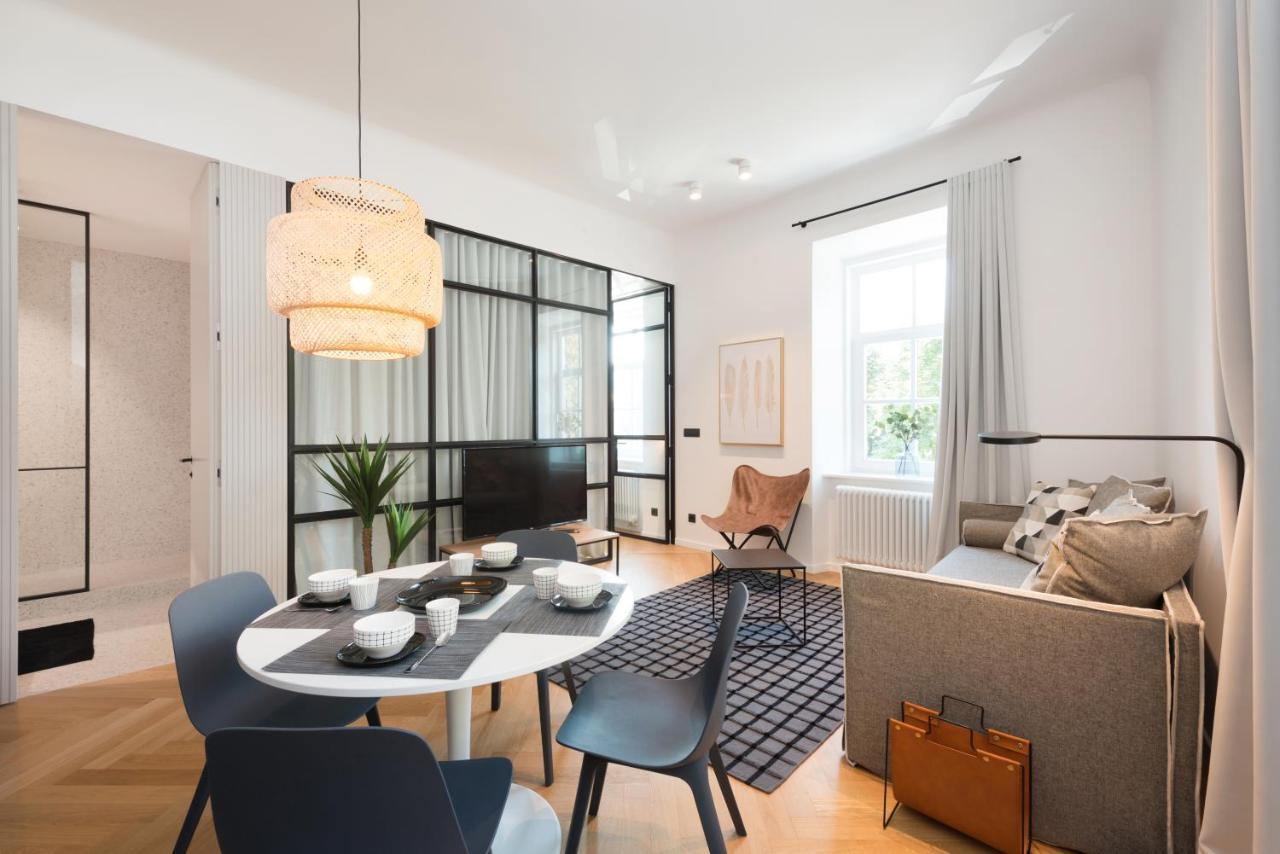 Apartments Rog Любляна Екстериор снимка